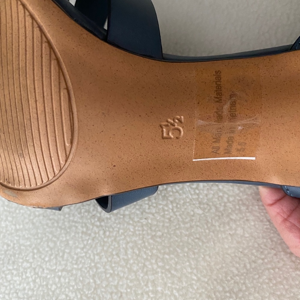 Coach and Four Blue Ankle Strap Size 5 1/2 - Picture 8 of 8